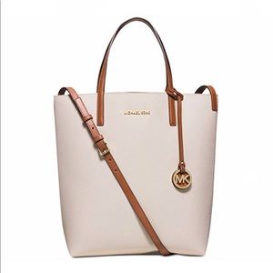 Michael Kors Hayley Tote